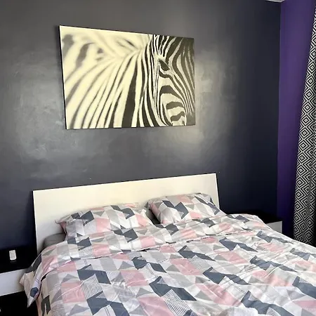 Lovely 2-bedroom Unit In Lägenhet Sofia