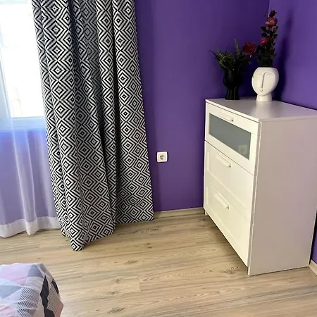 Apartment Lovely 2-bedroom Unit In Sofia